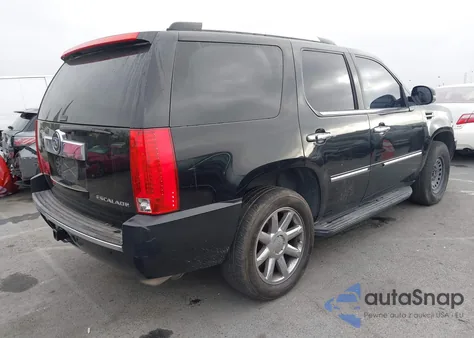 2007 Cadillac Escalade Standard z USA, uszkodzony, nr VIN 1GYFK63887R212573